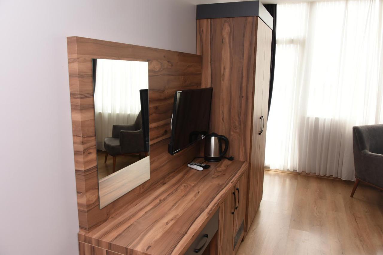 Istanbul Safir Hotel Bagian luar foto