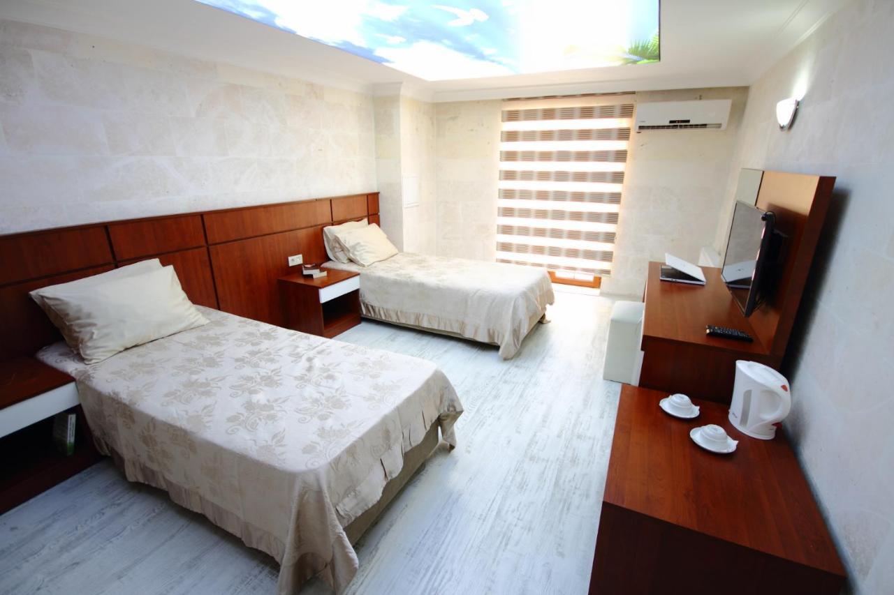 Istanbul Safir Hotel Bagian luar foto